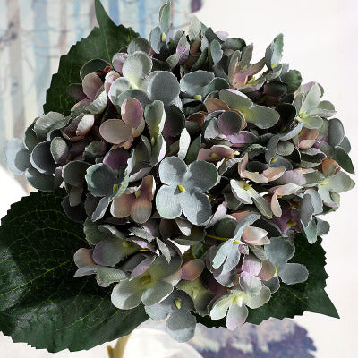 đUlkona keinotekoinen Hydrangea kukkia