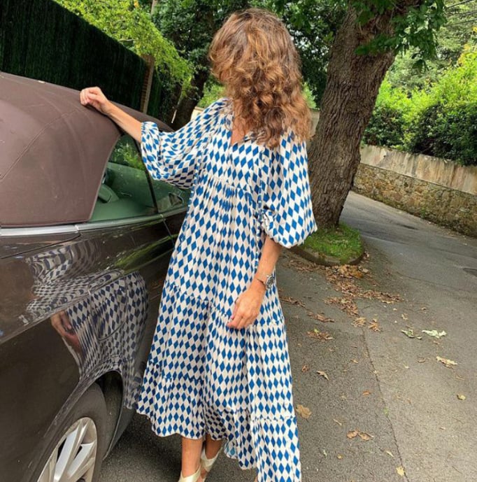 Naisten elegantti boho-mekko puhvihihoilla ja kukkaprintillä
