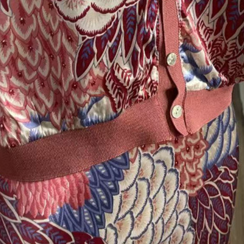 Naisten V‑pääntiöllinen yläosa ja maksihame, 2-osainen setti