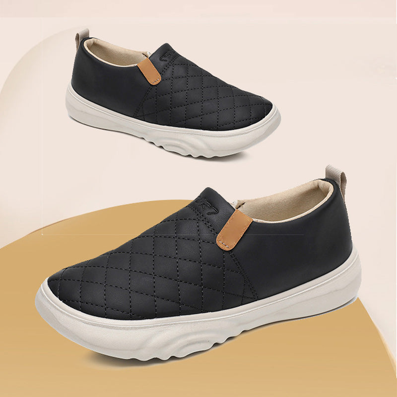 Naisten rennot pyöreäkärkiset slip-on-kengät