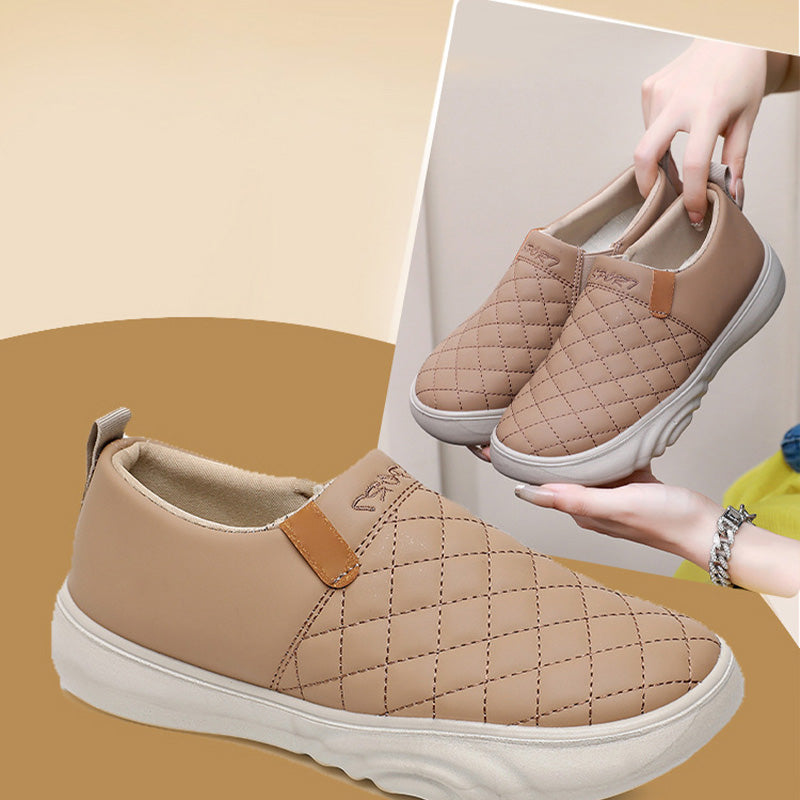 Naisten rennot pyöreäkärkiset slip-on-kengät