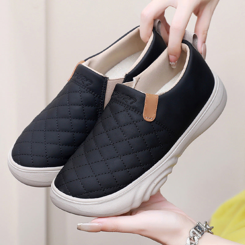 Naisten rennot pyöreäkärkiset slip-on-kengät