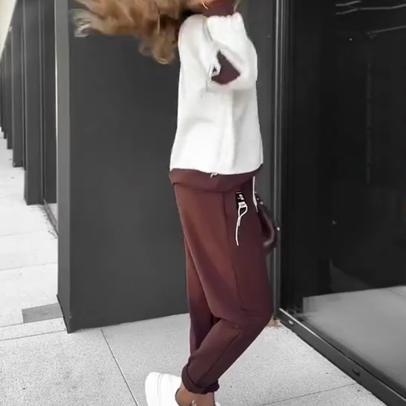 Väriblokeerattu pusero ja jogger-housut -asu