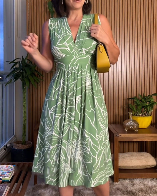 Hihaton V-pääntie Mekko ja Vyötäröä Korostava Leikkaus
