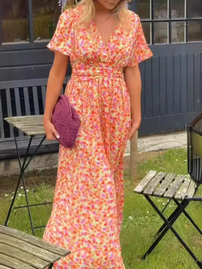 Naisten suloinen vintage-tyylinen kukkamekko