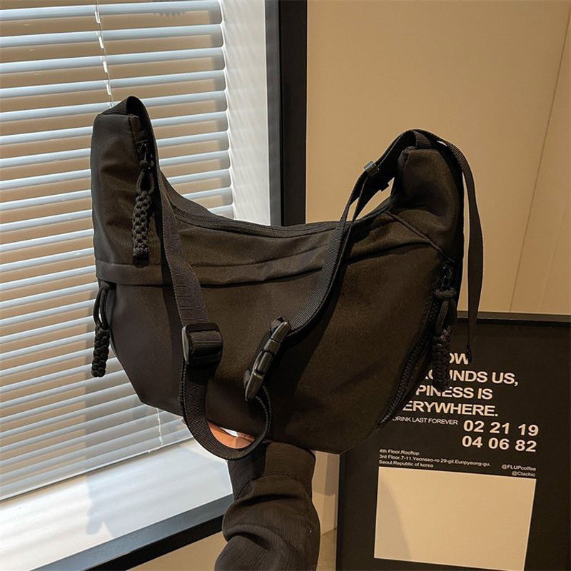 Naisten Muoti Yksivärinen Nylon Olkalaukku