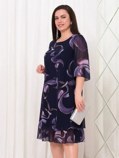 Elegantit painetut röyhelöhelmaiset sifonkimekot